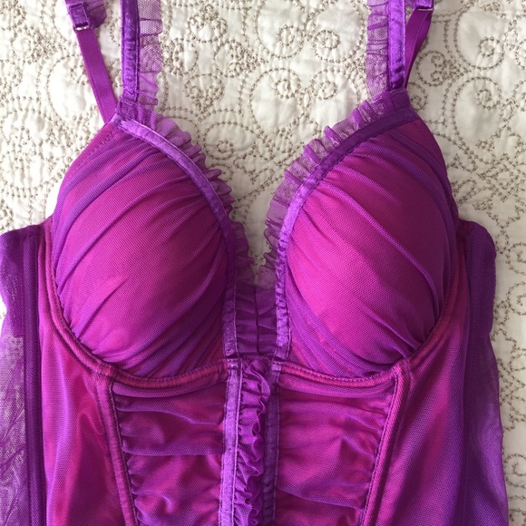 Never worn! VS pink and purple corset - Picture 4 of 4